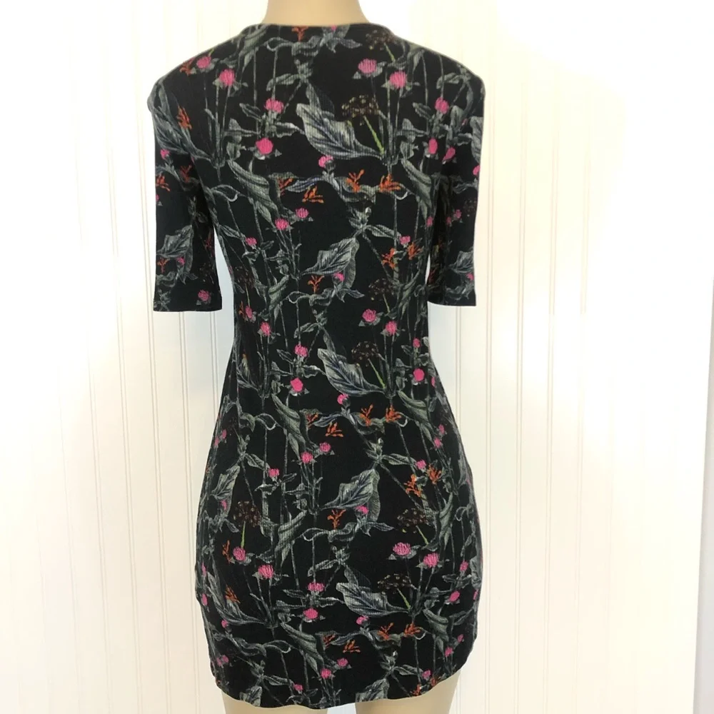 Topshop Black Floral Lace Up Fitted Mini Dress Ribbed Size 4 - Picture 4 of 10